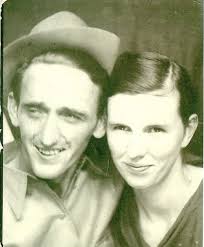 i was born up tackett hollow , melvin ky in 1942, relation to lots of  tacketts, had eight brothers and sisiers, moved to huntington, indiana in  1959, my dad was millard tackett,