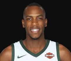 Khris middleton is currently dating his longtime girlfriend, samantha dutton. Khris Middleton Birthday Real Name Age Weight Height Family Contact Details Girlfriend S Bio More Notednames