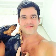 Leandro Falcon's Instagram, Twitter & Facebook