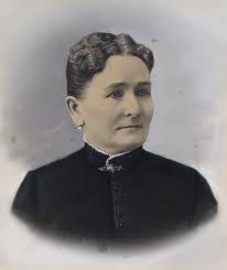 Jane Hankinson's Instagram, Twitter & Facebook