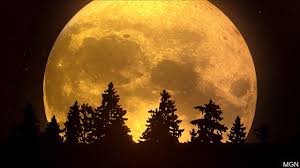 A Glowing Harvest Moon Will Light Up Friday The 13th