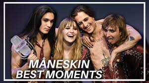 Maneskin (efe/epa/fabio frustaci) el grupo de música italiano måneskin, ganador del festival de eurovisión 2021, recibió hoy el galardón de la loba capitolina, que el ayuntamiento de roma otorga a personajes ilustres. Maneskin Iconic Moments At Eurovision 2021 Youtube