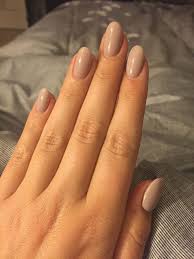 Thick, never chips and has a precise smile line. Acrylic Nails With A Natural Beige Look Are Simply Elegant Acrylic Beige Elegant Nails Natural Simply Rounded Acrylic Nails Oval Nails Round Nails