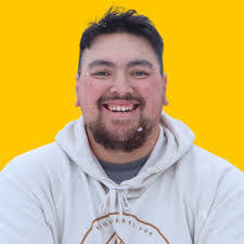 Tanya Nevarez's Instagram, Twitter & Facebook