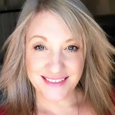 Marian Bennett (@roseine30) • Instagram photos and videos