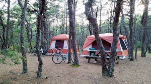 The atlantic crashes on a coastline strewn with quaint harbors, windswept beaches, glorious dunes and blinking lighthouses. Cape Cod Campgrounds Near Beach About Our Facilities