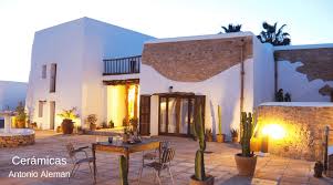 En uncomo, te dejamos algunos consejos con los que sabrás cómo decorar una. Decoracion Rustica De Interiores En Casas De Lujo Ideas Y Trucos