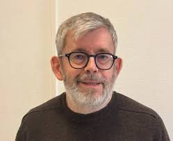 Tävling: Nu kan du designa Stocksunds folkdräktsbrosch