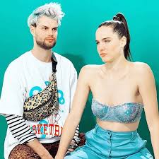 Sofi Tukker Sophie Hawley Weld And Tucker Halpern Make Up This Dance Pop Duo Sofitukker Sophiehawleyweld Tuckerhalpern Pop Dance Sofi Singer