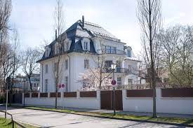 Interview mit schauspielerin leila maria witt. Alexander Dibelius Verkauft Die Thomas Mann Villa