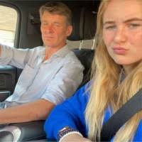 800+ "Vanhee" profiles