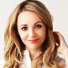 Stephanie Prentice's Instagram, Twitter & Facebook