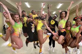 It was produced by evigan and koz, and stemmed from a persian synth flute sample that was played by the former. Dua Lipa Doubles As An 80s Workout Instructor In Physical Music Video