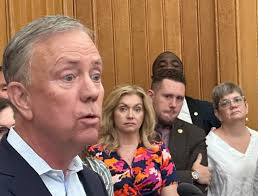 Fifteen pages of public records reform. McKee's administration doesn't like  any of it.