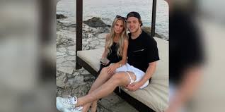 Rebecca a former gymnast studied at the kth royal institute of technology. Q089hz9hvb 8tm