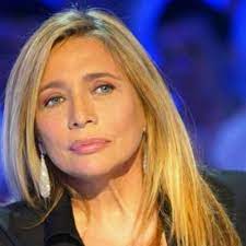 Share the best gifs now >>>. Mara Venier Mara Venier Twitter