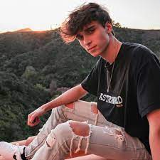 Josh richards new girlfriend julie jisa instagram. Josh Richards Wiki Age Girlfriend Net Worth Family Height Biography More Bigstarbio