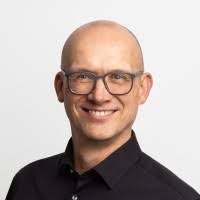 70+ perfiles de «Hagedorn»