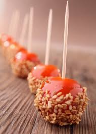 Tomates Cerises Comme Des Pommes D Amour Recette Recettes De Cuisine Recette Tomates Cerises