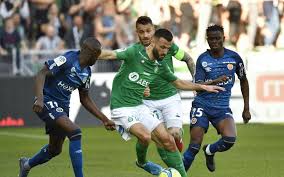 L'équipe du fil ( salle des musiques actuelles) a présenté à la presse et aux partenaires sa programmation et ses projets pour la saison. Ligue 1 Saint Etienne Repris Sur Le Fil Par Reims Le Parisien