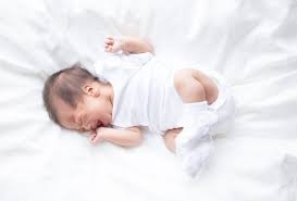 Bayi lelaki gagah berani yang memiliki kepribadian kuat. Awas Jika Bayi Lelaki Anda Alami 3 Simptom Ini Ia Mungkin Hernia Pa Ma