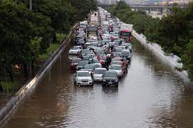 Acompanhe as principais notícias de são paulo no r7. Sao Paulo Tem Manha De Caos Apos Madrugada De Fortes Chuvas Veja