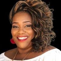 Elizabeth Phan's Instagram, Twitter & Facebook