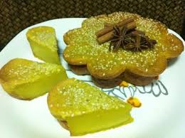 Kue kremes sering disebut juga kue sarang burung. Pin Di Asian Kuih