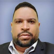 Leandro Castillo's Instagram, Twitter & Facebook