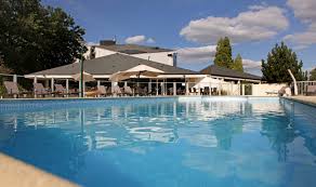 Hotel Hotel Restaurant Bois De La Marche Site Officiel Sejournez Dans Un Hotel Restaurant 3 Etoiles Avec Piscine A Poitiers Un Hotel De 53 Chambres Avec Restaurant Salle De Seminaires Piscine