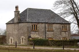 Cottage On The Gatcombe Park Estate Where Zara And Mike Phillips Used To Live Zara Phillips Mike Tindall Royal Property