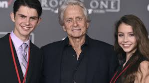Maybe you would like to learn more about one of these? Michael Douglas Hat Angst Um Seine Kinder Mit Catherine Zeta Jones