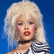 Get an Exclusive First Look Inside the April Allure Beauty Box