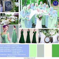 Salah satu gaun duma yang berwarna merah dan gold. Bkdotmy On Twitter Pelamin Yg Sesuai Dgn Baju Pengantin Kuning Diraja Client Kak Mah Pun Pakai Warna Kuning Waktu Ni Baju Family Royal Blue Emerald Green Https T Co Vozxr9puds