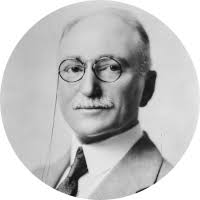 Family relationship of Alexandra Breckenridge and Wallace Rider Farrington  via Robert Treat