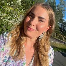 Heather Coryell's Instagram, Twitter & Facebook