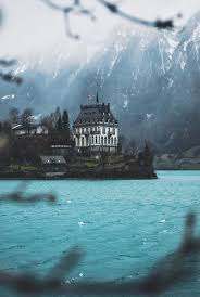 Imaginez La Vue Incroyable Que Vous Devez Avoir Depuis Cette Maison Maisons Bat Constructeur Maison Vacances En Famille Constructeur De Maison Individuelle