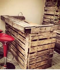 Los muebles hechos con palets son una alternativa estupenda de reciclaje, con ellos podremos construir sofás, camas, mesas y un sinfín de cosas nuevas. 1001 Ideas Para Hacer Muebles Con Palets Faciles