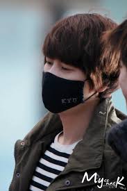 Gambar animasi cowok pake topi hd terbaru download now gambar kartun cowok pakai topi bestkartun download now foto kartun cowok keren pakai topi all about cow photos. Kyuhyun Use Mask All About My World
