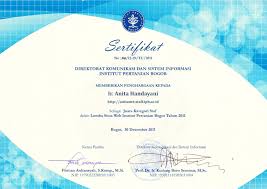 Tentu saja tema acara halal bihalal memang telah banyak dicari oleh orang di internet. Bingkai Piagam Kosong