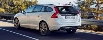The dynamic v60 estate is a versatile estate car designed for life and every family. Volvo V60 Infos Preise Alternativen Autoscout24