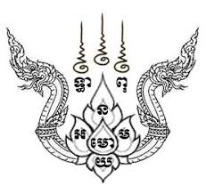Hình xăm khmer là một dạng tattoo truyền thống tới từ campuchia và thái lan, ẩn chứa bên dưới mỗi hình xăm là vô vàn các ý nghĩa liên quan tới tâm linh và chứa đựng sức mạnh lớn lao. Hinh Xam Khmer