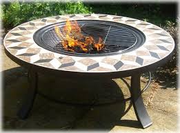 Pin By Lindy Rowlands On Projects To Try Fire Pit Outdoor Fire Pit Outdoor Fire Pit Designs