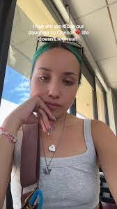 Shanna Lambert's Instagram, Twitter & Facebook