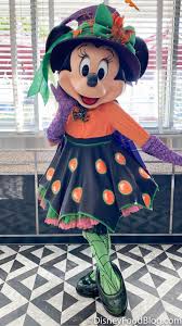 For easiest viewing, go to frontierland for the second parade. When Hollywood And Vine S Halloween Dine Will Return In Disney S Hollywood Studios The Disney Food Blog