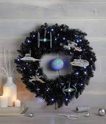 Pin De Doctora Diente En Diseno Adornos De Navidad Disney Decoracion Arbol De Navidad Coronas Navidenas