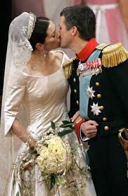 We did not find results for: Beliebt Aber Immer Ein Wenig Unterschatzt Kronprinz Frederik Von Danemark Muss Dem Volk Noch Beweisen Dass Er Ein Guter Konig Werden Kann An Der Seite Seiner Popularen Frau Mary Verblasst Der Dane