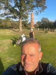Hotchkin looking great tonight in the late afternoon sunshine. Course  condition amazing so soon after maintenance. Fantastic to get out for a few  holes with Evie 👍