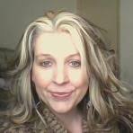 Kellie Ash's Instagram, Twitter & Facebook