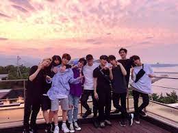 We offer authentic sports, movies, music and entertainment gifts and souvenirs. Stray Kids Aesthetics Home Facebook